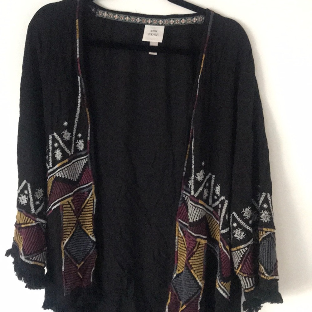 Kimono black and patterned